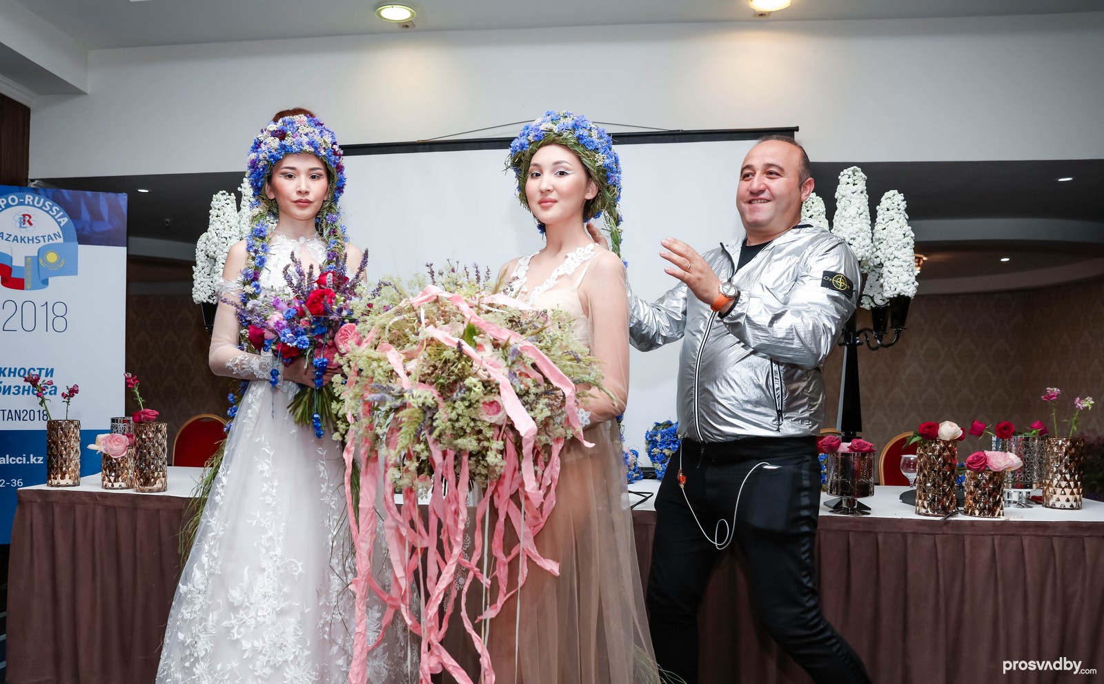 Флорист Араик Галстян демонстрируем цветочные короны и рассказывает, как добавлять в свои цветочные шедевры национальный казахстанский колорит с европейским шиком.