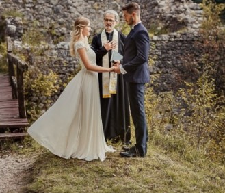 Душевная свадьба Ани и Мити в Словении: только на двоих